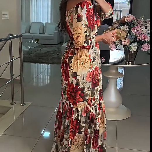 Paulina - Robe Plissée Fleurie à Col V